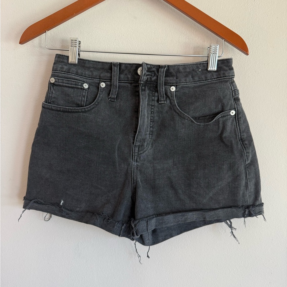 Madewell Curvy High-Rise Denim Shorts Washed Black Size 26 Raw Hem